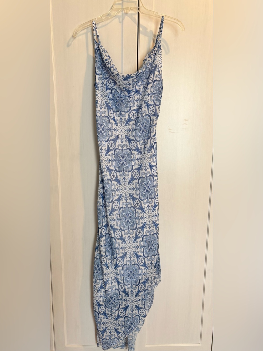 Bebe chiffon maxi dress size small
